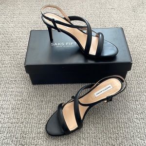 Saks Fifth Avenue black strappy sandals NEW